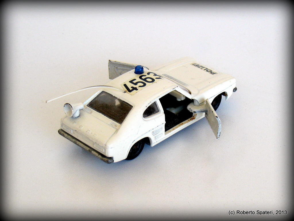 Siku Ford Capri 1700 G1 (n.V310)